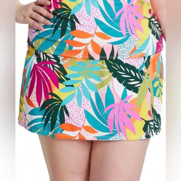 Bleu Rod Beattie Wild At Heart Key Hole High Neck Tankini Top and Skirted Bottom - Picture 4 of 11